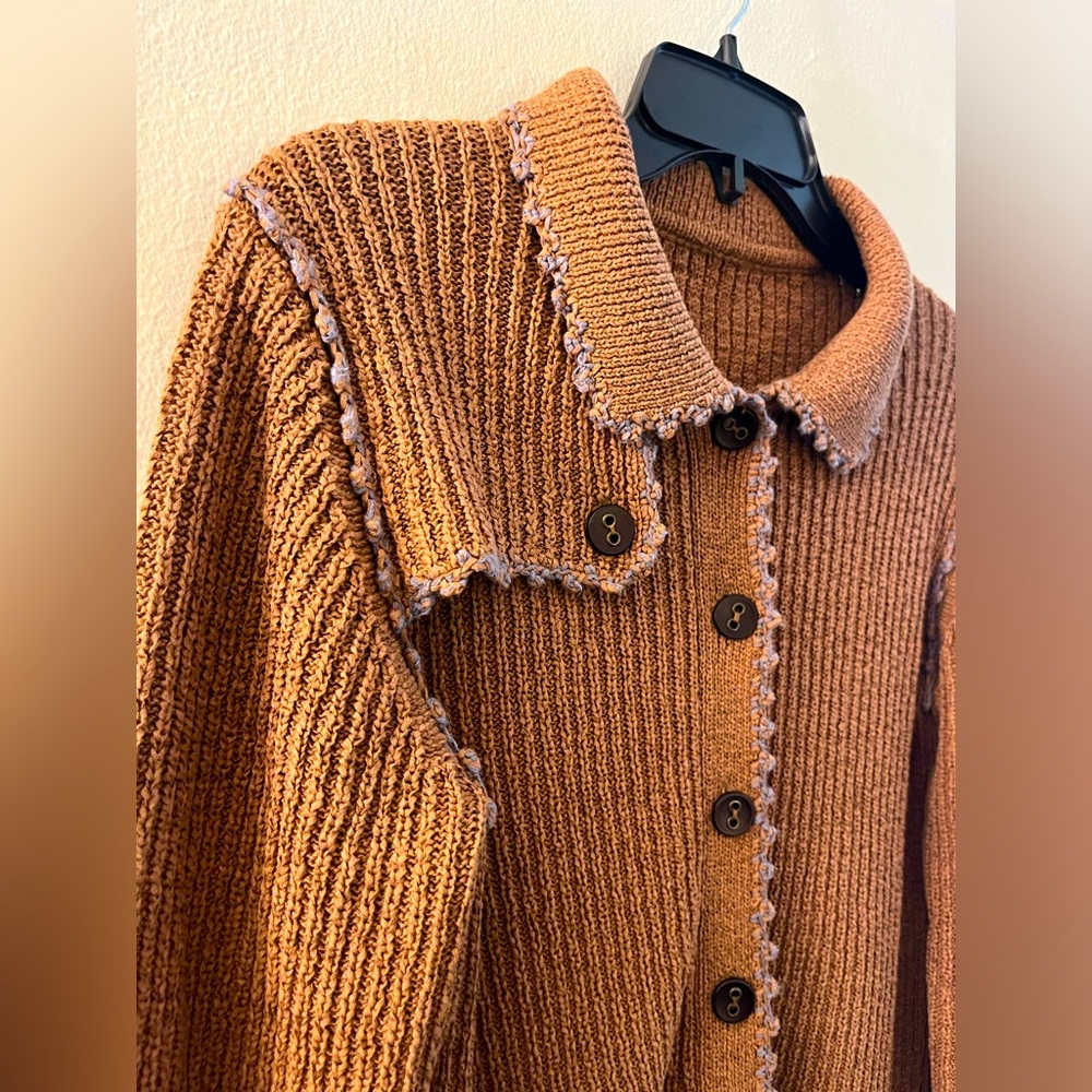 Knit cardigan with lavender trim - Picture 3 of 5